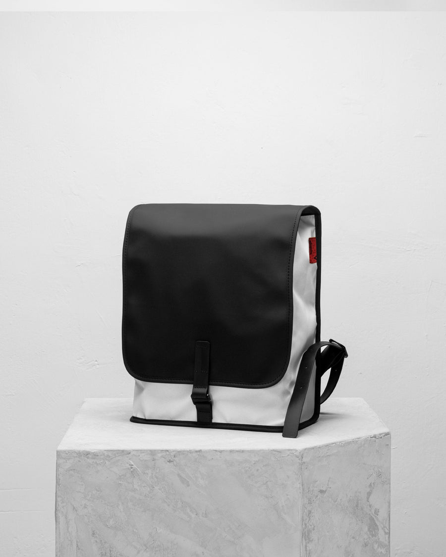 Ransel Backpack Dry White