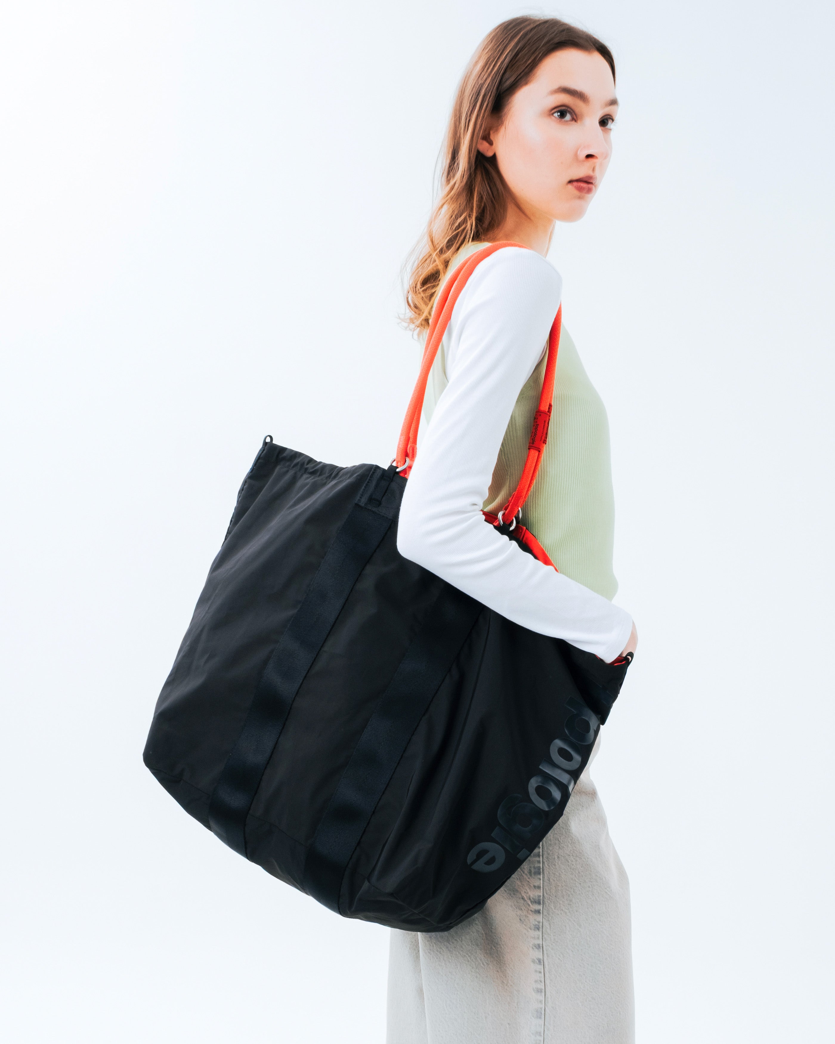 Summit Tote Large