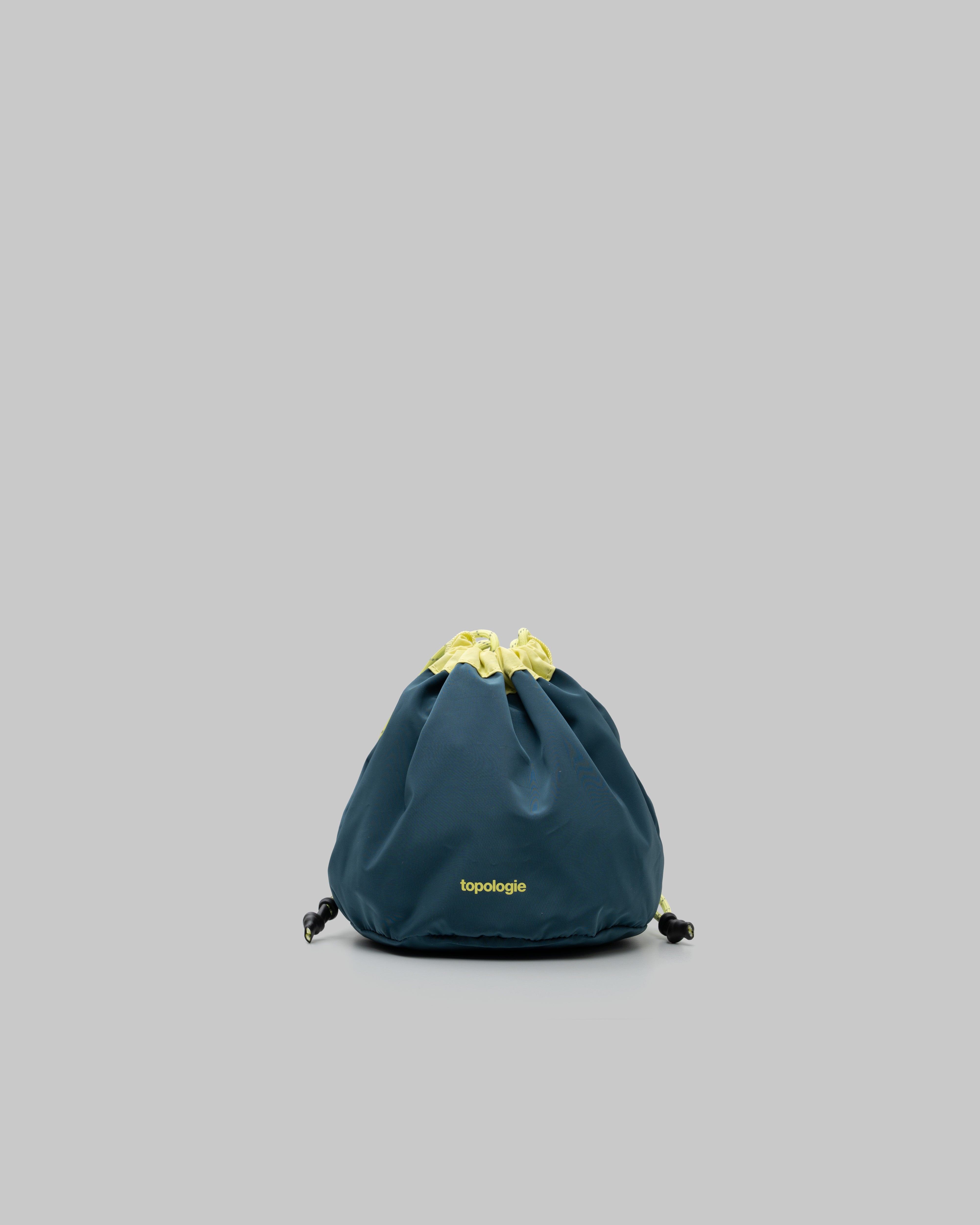 Reversible Bucket