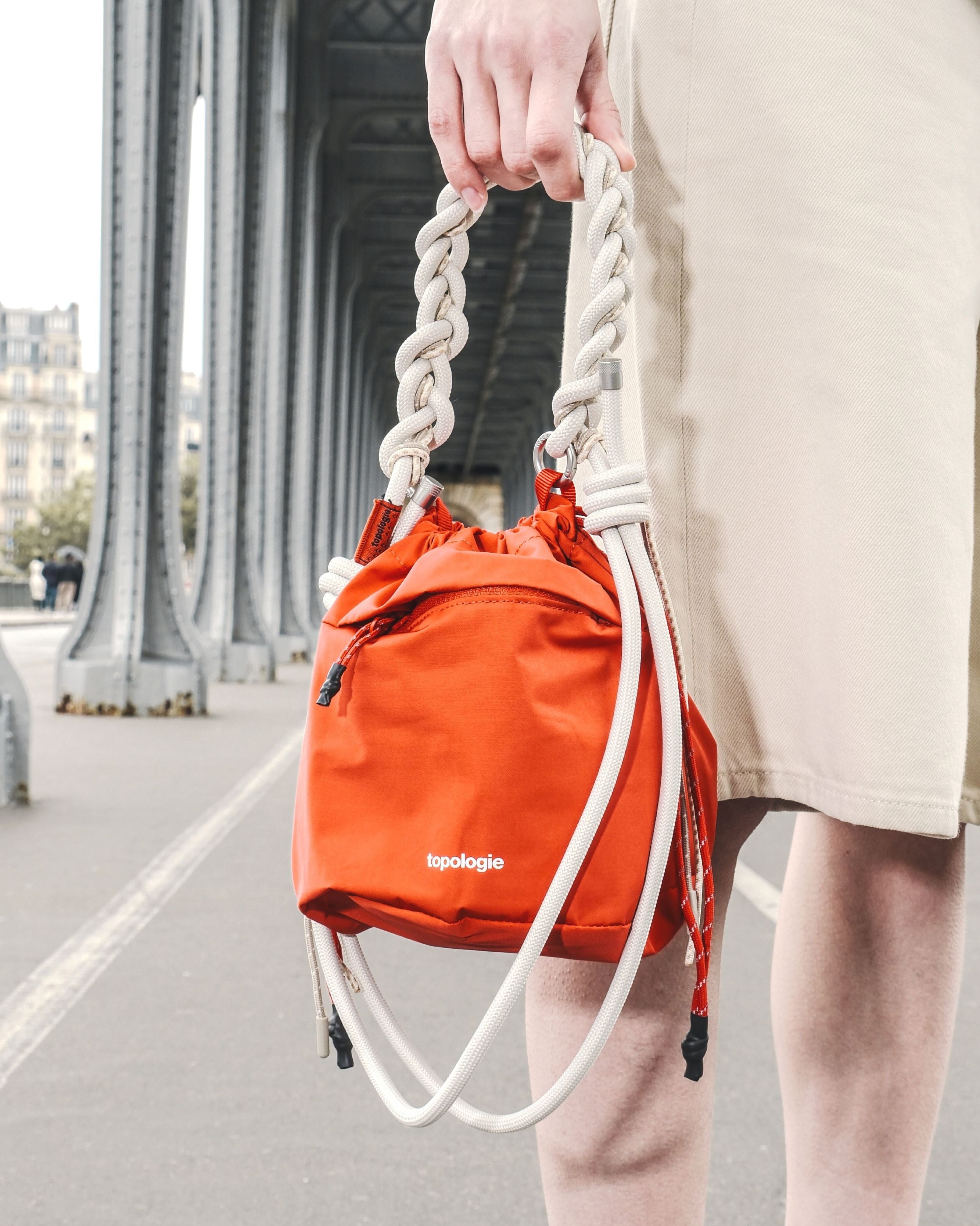 Reversible Bucket / Topologie Red / 8.0mm Braided O-Rope / Calico