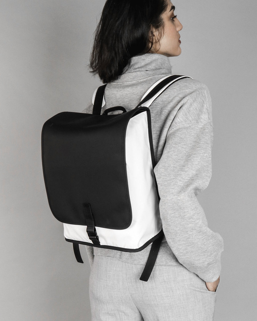 Ransel Backpack Dry White