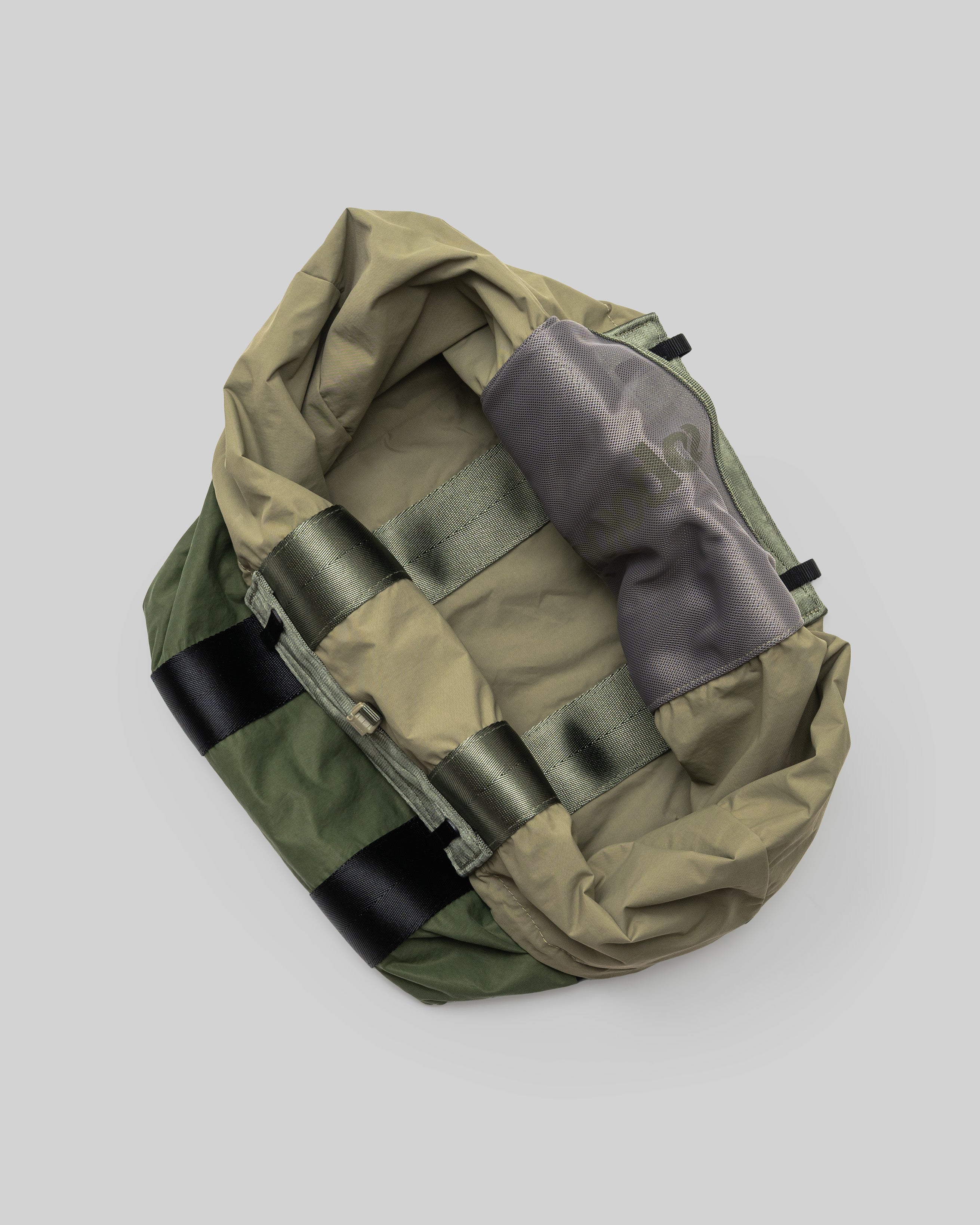 Summit Tote Medium